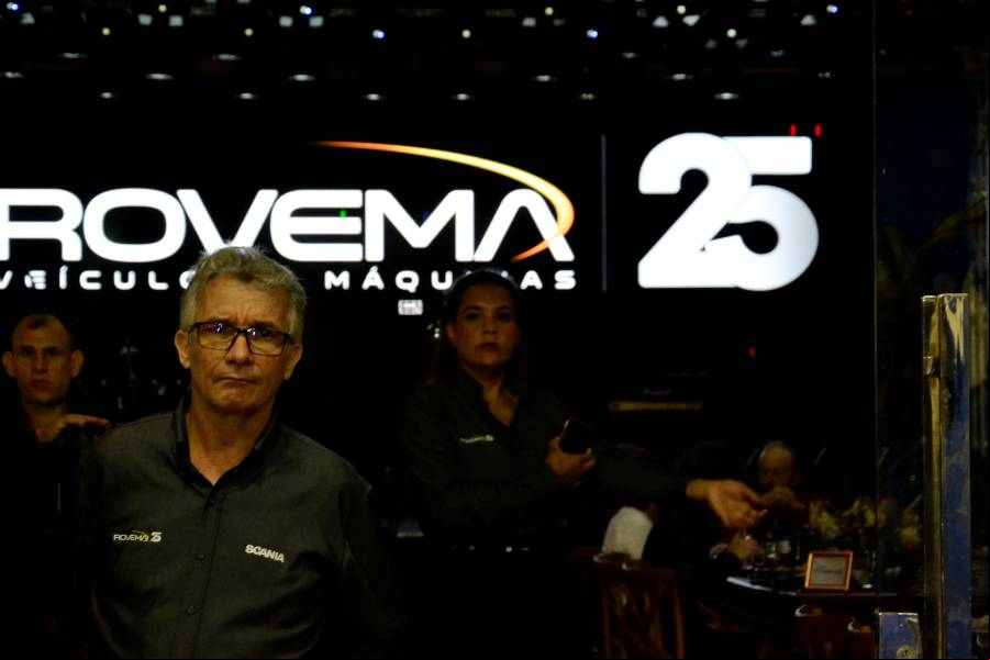 Rovema Veículos e Máquinas comemora 25 anos